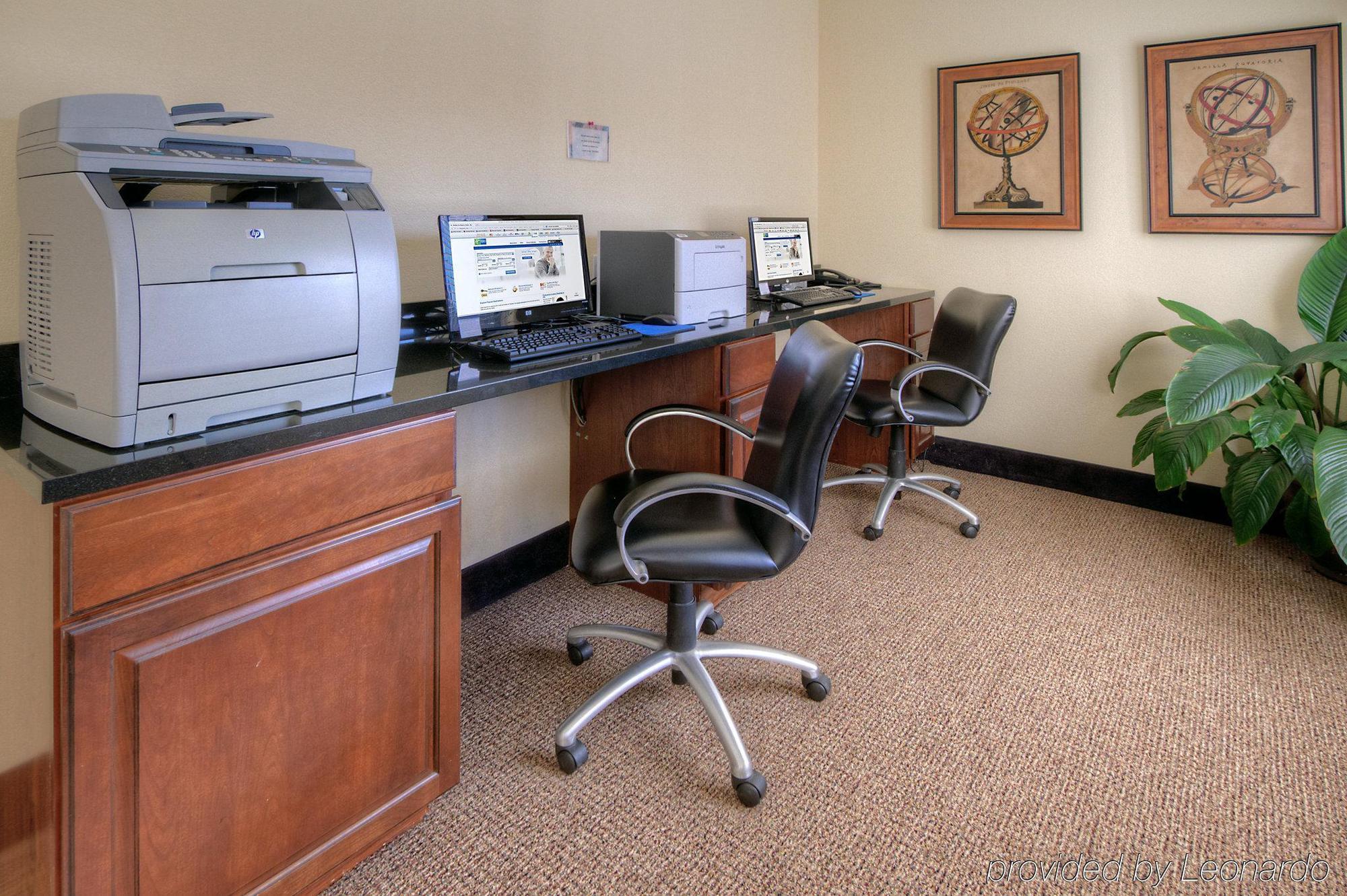 Holiday Inn Express Hotel & Suites Clarksville Luaran gambar