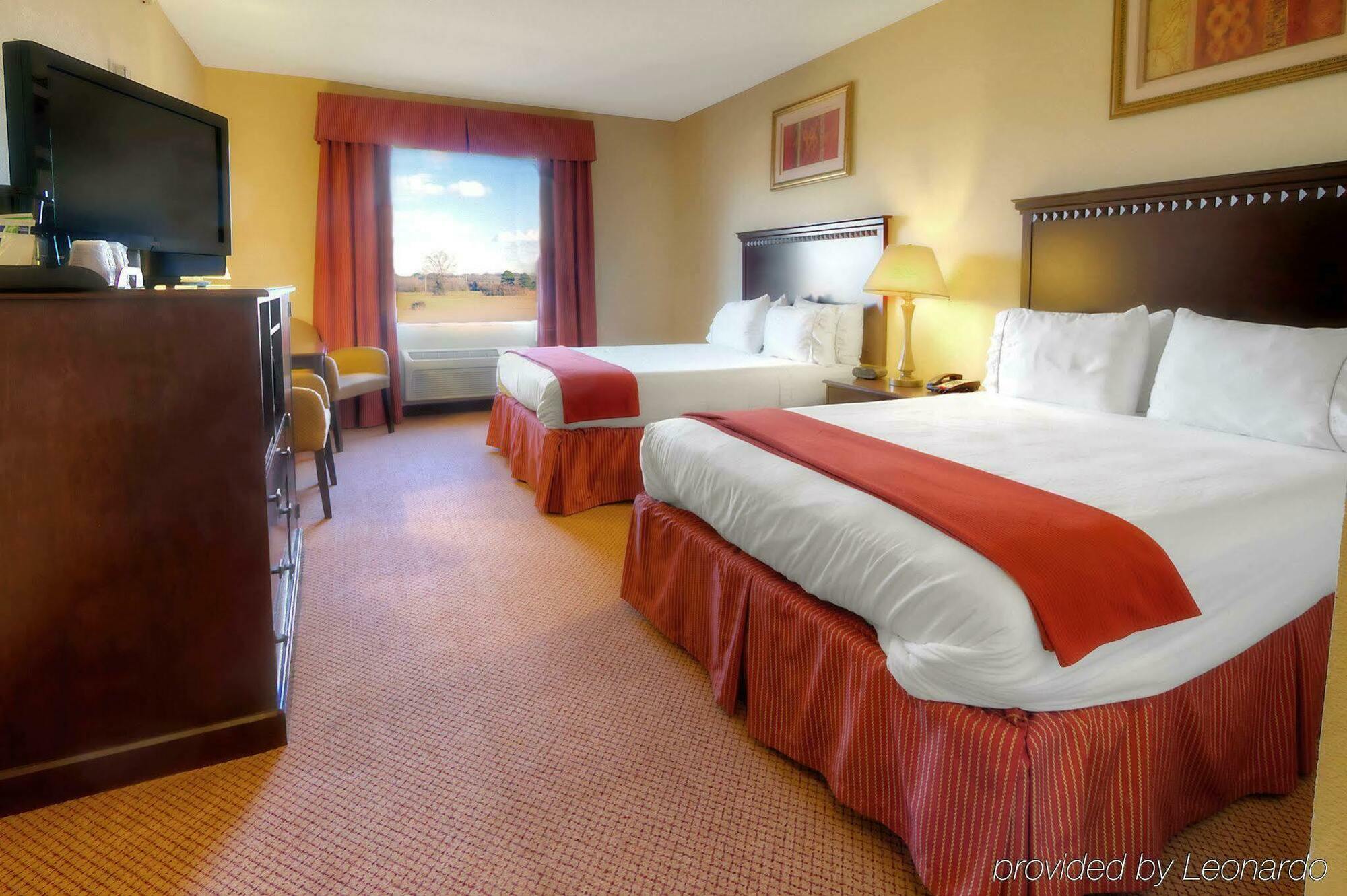 Holiday Inn Express Hotel & Suites Clarksville Luaran gambar