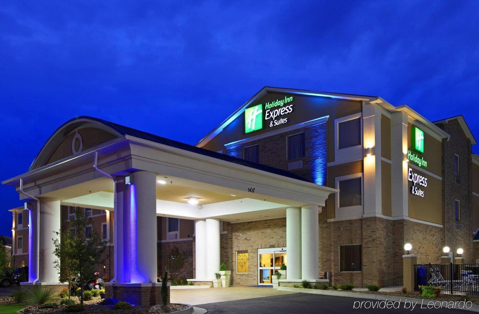 Holiday Inn Express Hotel & Suites Clarksville Luaran gambar