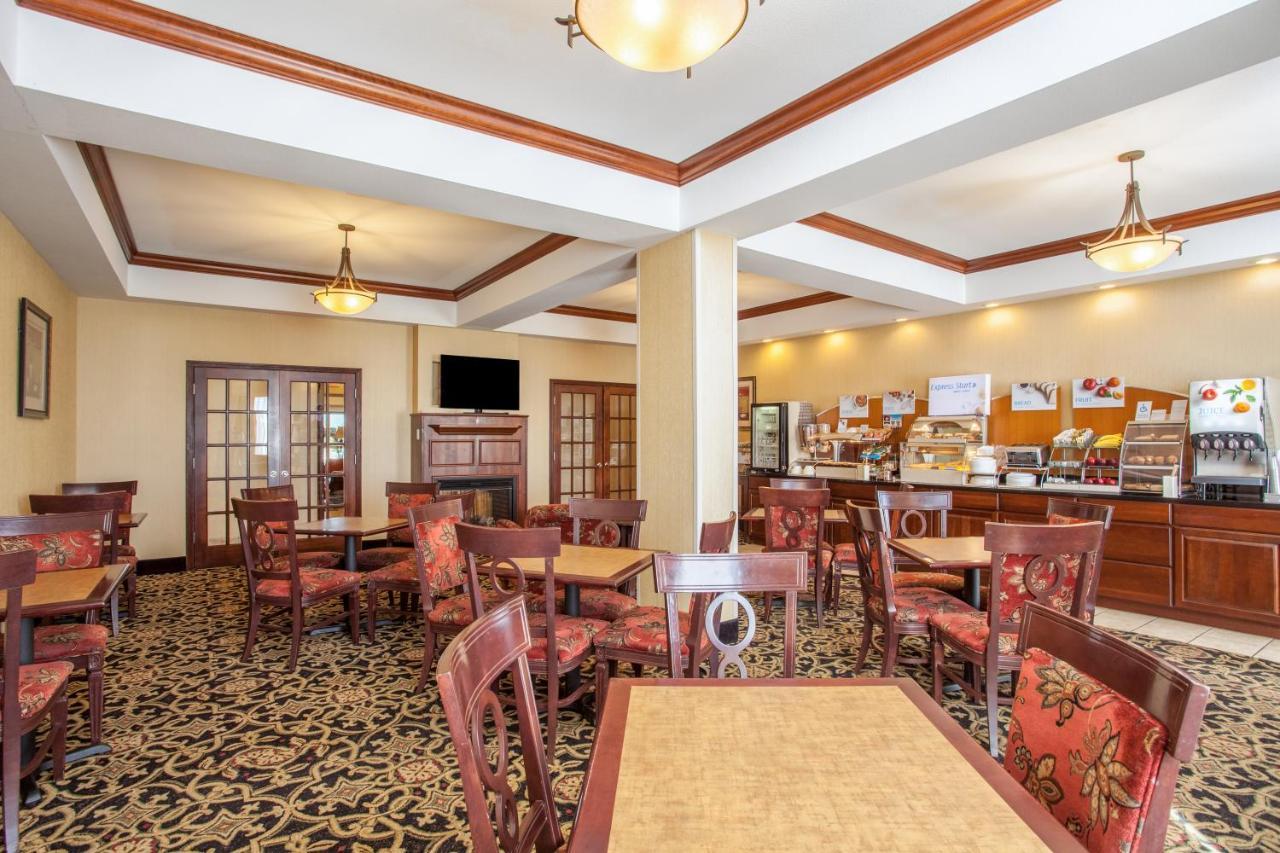 Holiday Inn Express Hotel & Suites Clarksville Luaran gambar