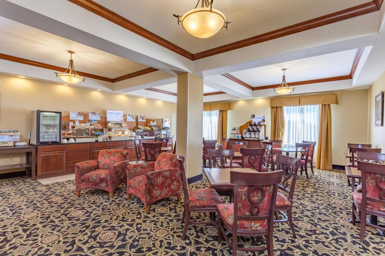 Holiday Inn Express Hotel & Suites Clarksville Luaran gambar